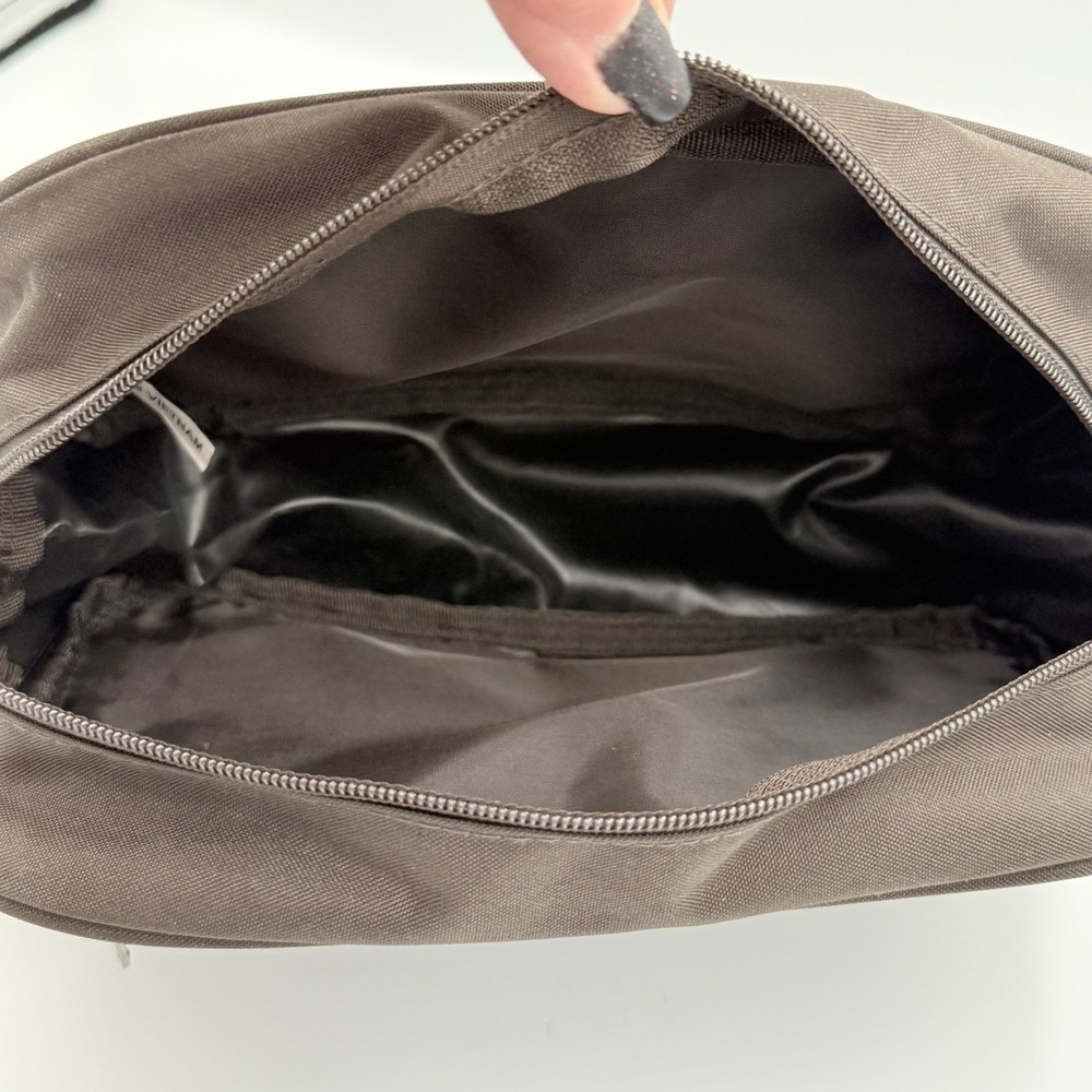 Every Man Jack Brown Toiletry Travel Bag Toiletries Pouch Dopp Kit - Picture 3 of 4